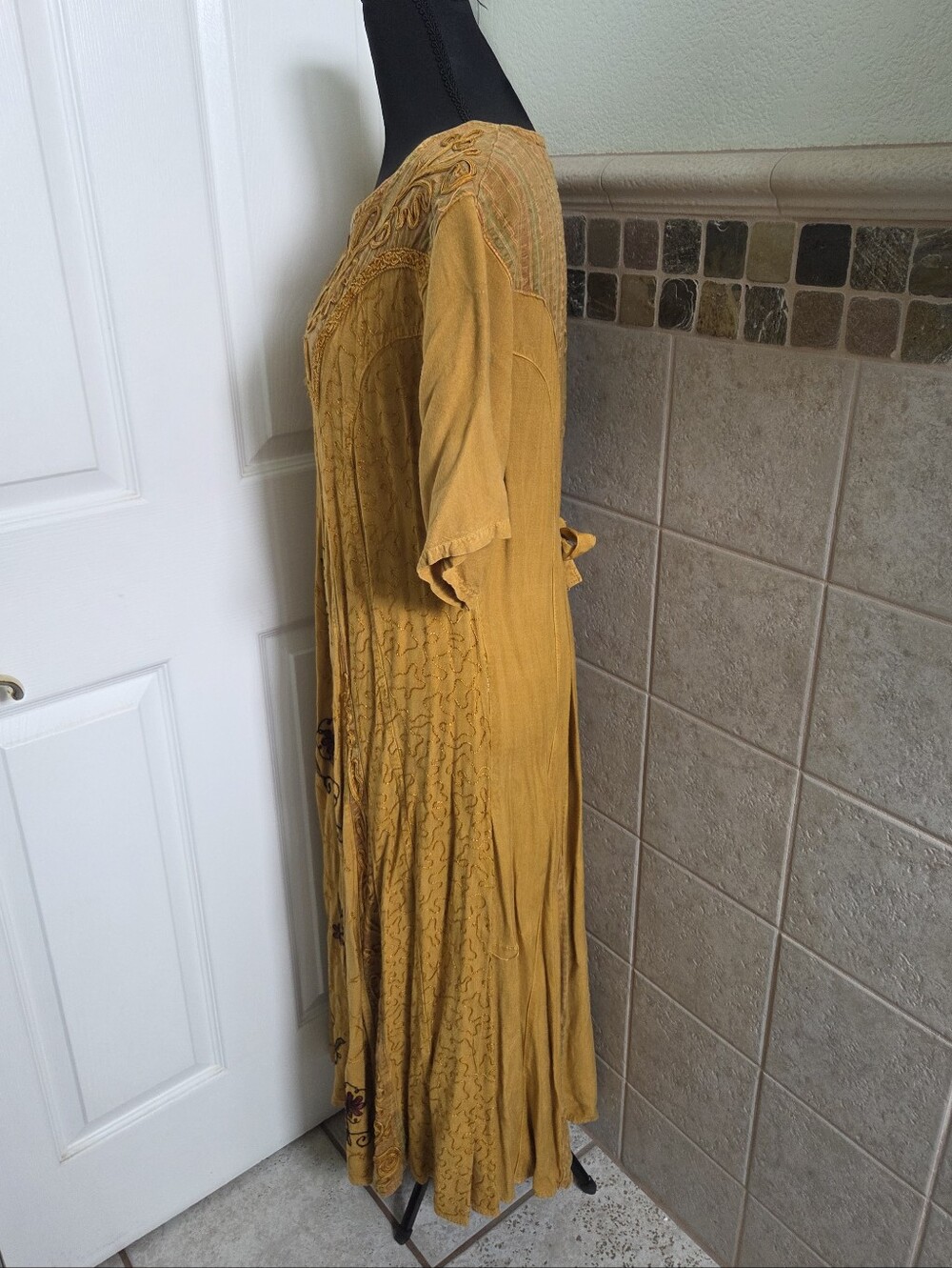 Vintage Mustard Embroidered Plaid Maxi Dress With A Belt In Back Bohemian - Picture 10 of 15